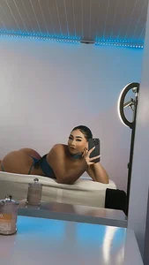 missmegann I look so good in blue🩵 Pic