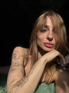 amilia-sexygirl Public Pic