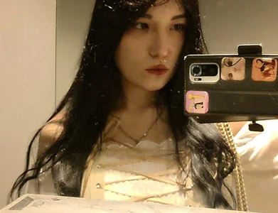 AliceeinWonderlanddd Public Pic 2