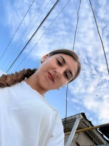 JackieWebb I went to the store, the weather is beautiful today😋 Billede 2