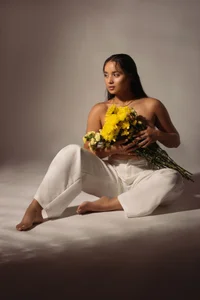 MollySanders___ waiting to be uncovered Bilde 4