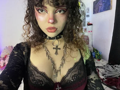 me vas a recordar… 🐍🌹 de mental_lagoon_xxx  8 Imagens