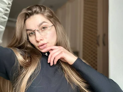 RedStrawberr Public Poză 6