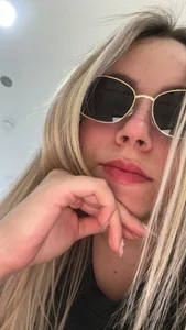 maeve_bigboobs Public Pic 6