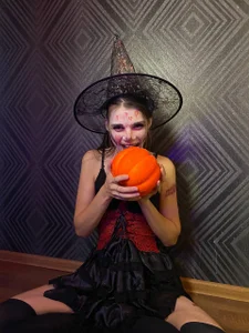 MollyLollipop naughty witch Pic 2