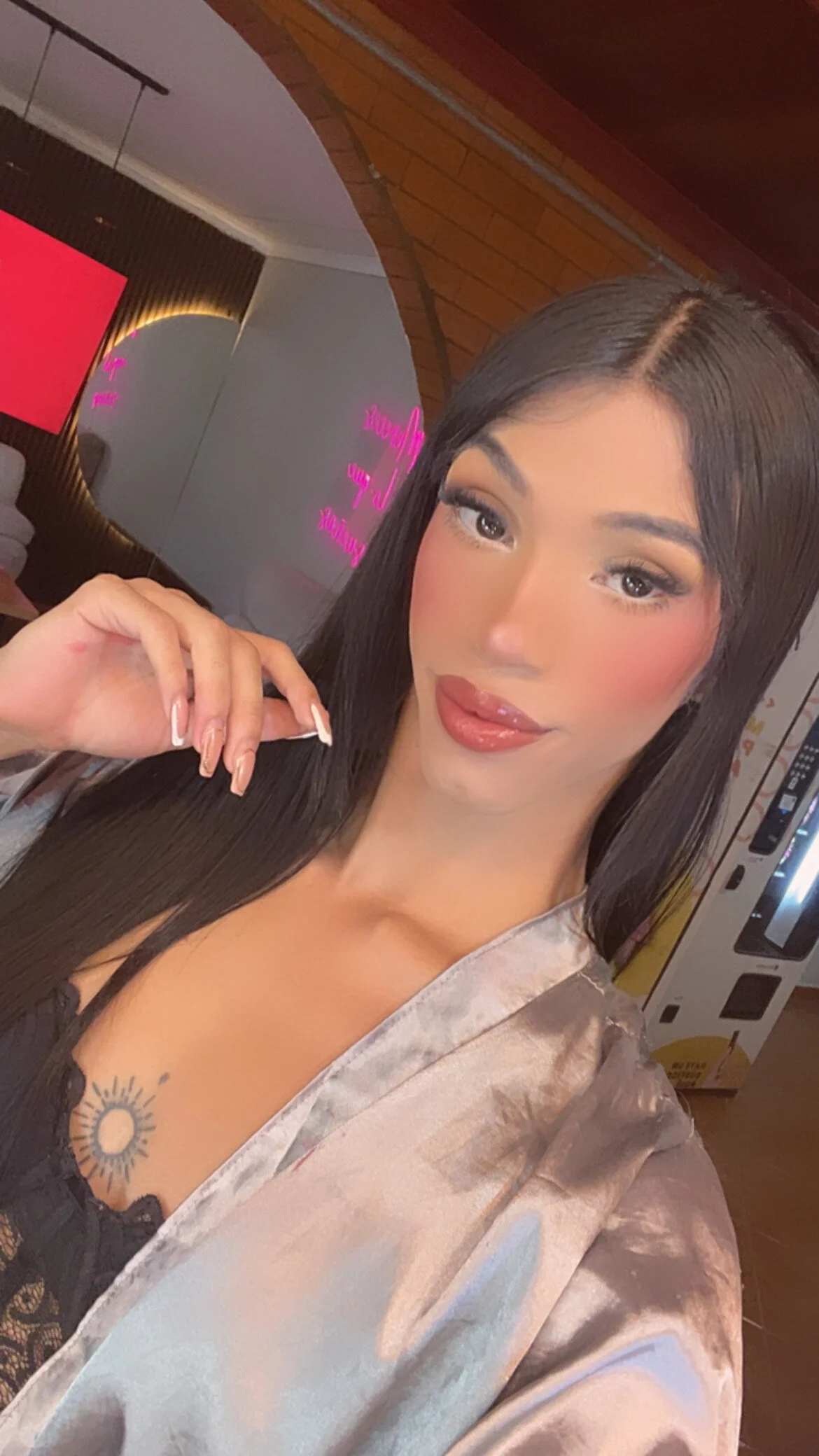 REINA_ADAHARA Populært bilde 6290