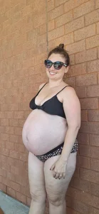 Emily33333 36 weeks Pic 5