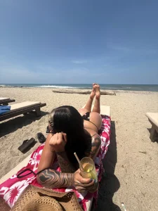 Nathalia_stone_ ONE DAY AT A TIME....🌊🖤 Foto 5