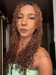 Hello 🤎 de wayuu-goddess  3 Imagens