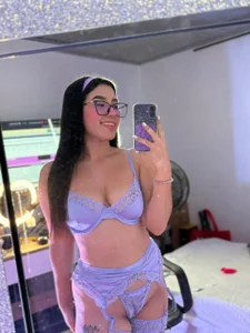 IbbieeBennett_1 Ibbie 💜😈 Pic 2