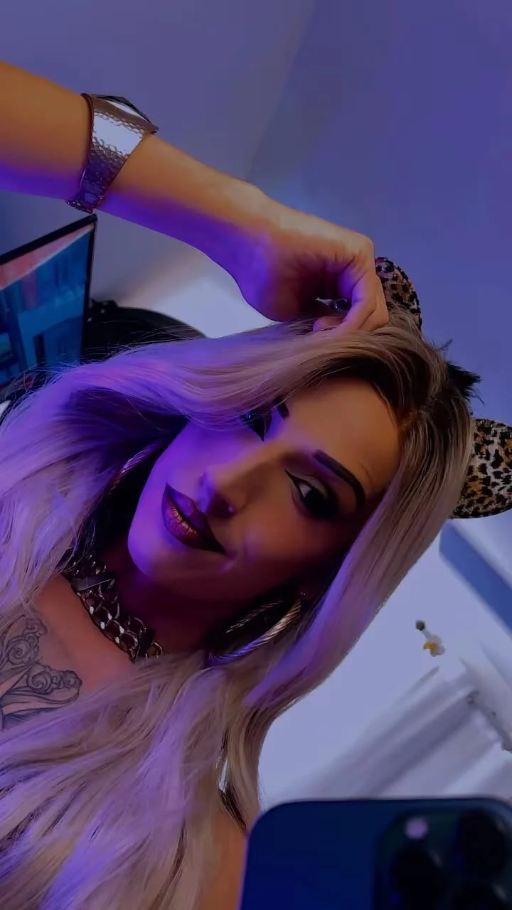 %{count, plural, one {תמונה טרנדית של xkassandraxx} two {שתי תמונות טרנדיות של xkassandraxx} many { 4792 תמונות טרנדיות של xkassandraxx} other { 4792 תמונות טרנדיות של xkassandraxx}}
