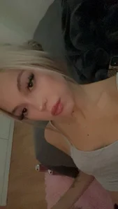 Mia-Tamara Public Foto 5