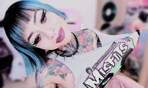 shes_creepy Horror Punk FAN 🩵 slika 2