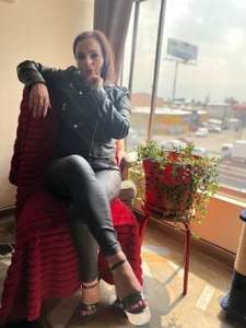 Miss_ellien 👠💖 A perfect combination of classy heels, delicate feet, and irresistible glamour. ✨ Every angle i Pic 5
