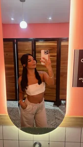 CharlotteGraay Learn more about me. Bilde 2