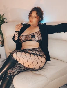 saara_queen_ Be my slave 🫦🍷 Pic 3