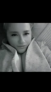 Tinchen_Milf Public Gambar 2