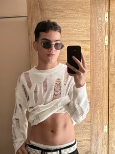 snakeeboy Public Kuva 5