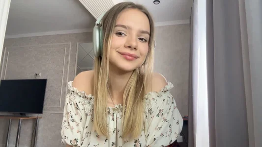 RethaBasich Secretly Immagine  4