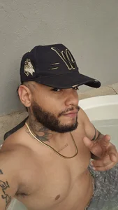 Chris_Stone444 About me  3. fénykép