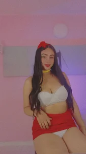 camila_rouswhyth kiss me টি ছবি