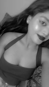 ANNU_PAWAR Lips 👄 Pic 2