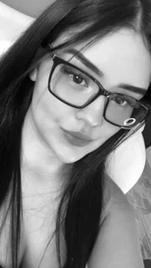 martinasaez kiss for you Pic 2