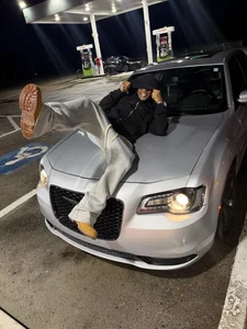 Thirdlegsuave Public Foto 2