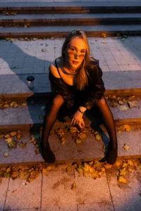 👄👄👄 de ElaraVoltage  2 Imagens
