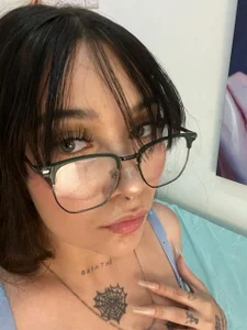 Meggan_Rosse01 Could you avoid seeing me right now?❤️ Foto 5