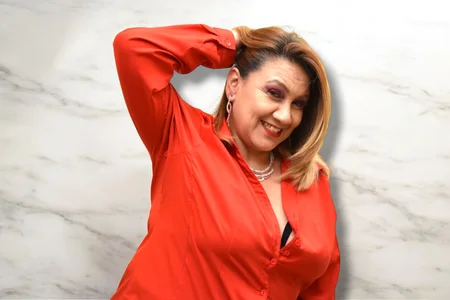 yayita_mature Sexy mature boss in red dress ❤️ Kuva 4