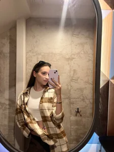 DovieAono Public Foto 5