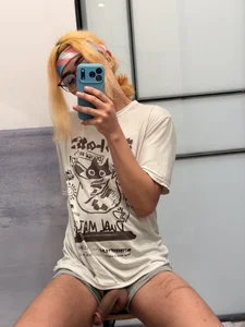 Samuel_Matthew I feel so hot when I’m on public 사진