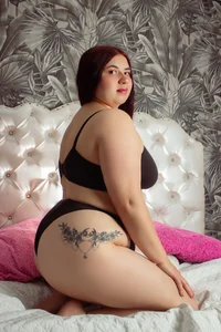 Mia_Hoe01 A sexy girl for you Pic 5