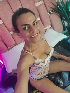 harleyqueehh: Public ( 6 фото)