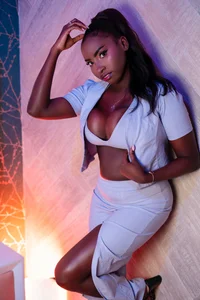 SaharaBailey Craving chocolate? 🍫😋 Foto