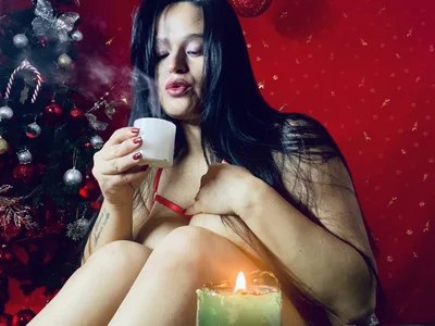 Jennifer_Vega1 candle set Pic 5