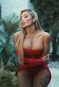 SophiePalmerのpassion and eleganceの枚の写真