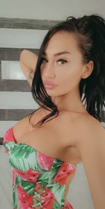 PinkyisHere Public Pic 9