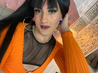 Miley_Cavendish: my in orange ( 6 фото)