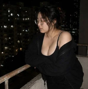 LindaFletcher I love nighttime places🖤😇 Pic 5