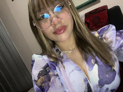 Kaswmii's XXX Nude Photo 4
