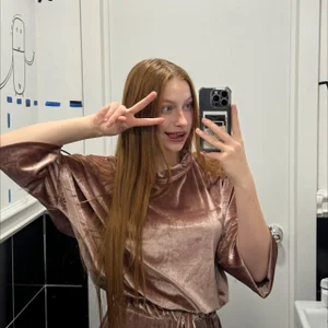 EarleanMottai Sarah صورة واحدة|EarleanMottai Sarah صورتان|EarleanMottai Sarah  5 صور|EarleanMottai Sarah  5 صورة