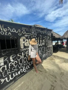 NicollColeman ❤️.. Pic 3