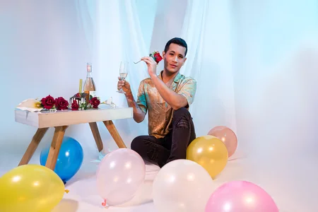 🎁💪 Your birthday fantasy is live now. de Sidney_Belle  Imagens