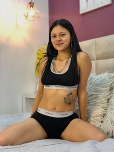SHANNONPETITE ME ♥ Pic 6