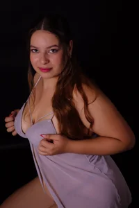 chloe_leroy_ spicy and juicy Pic 3