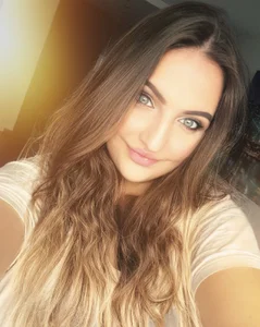 AliceDesmee Public Poză 6