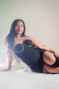 Amayavaldes black night Hình