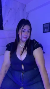 emmajohnss: Public ( 2 фото)